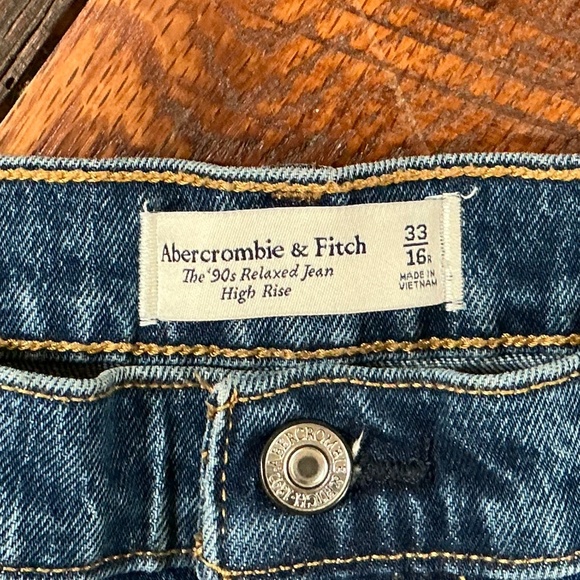Abercrombie & Fitch Women's High Rise Blue Jeans - Picture 3 of 5